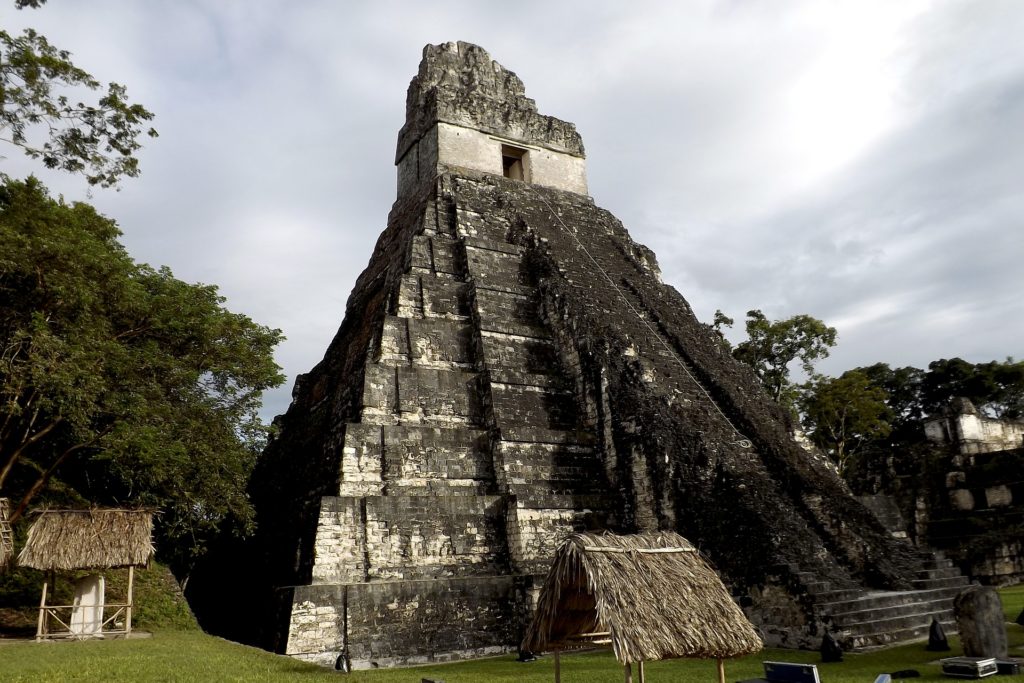 Guatemala: PO STOPÁCH MAYŮ