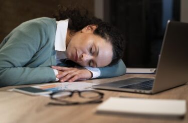 Trápí vás neustálá únava, která nemizí ani po odpočinku? Na vině tzv. fatigue může být vaše cukrovka