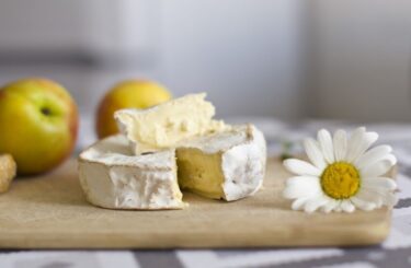 Cukrovka a sýry: Diabetici musí zvolit správný druh. Například sýr typu camembert může zlepšit paměť